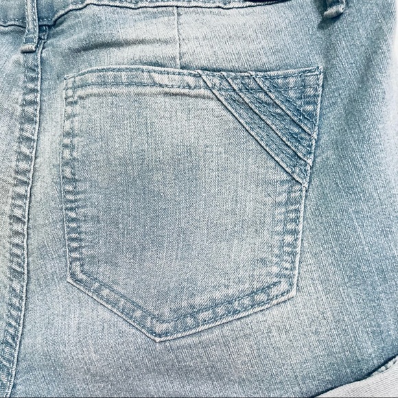 Forever 21 Premium Denim Shorty Shorts Blue Jeans Womens Size 26 - Picture 9 of 16
